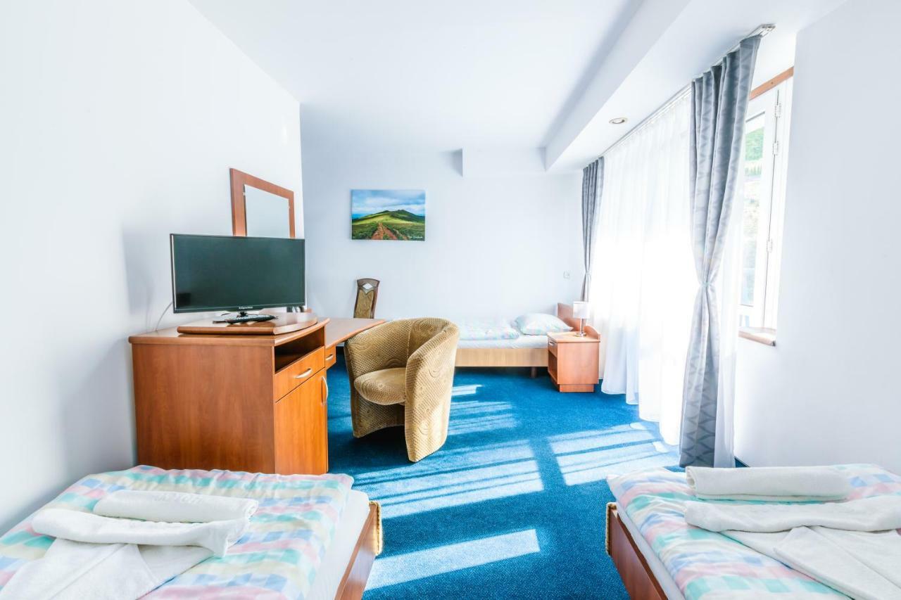 Osrodek Wypoczynkowy Tarnica Bed and Breakfast Solina  Exteriör bild